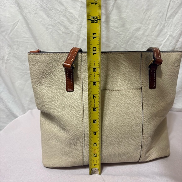 Dooney & Bourke Cream/Tan Pebbled Tote Shoulder Bag - Picture 10 of 15